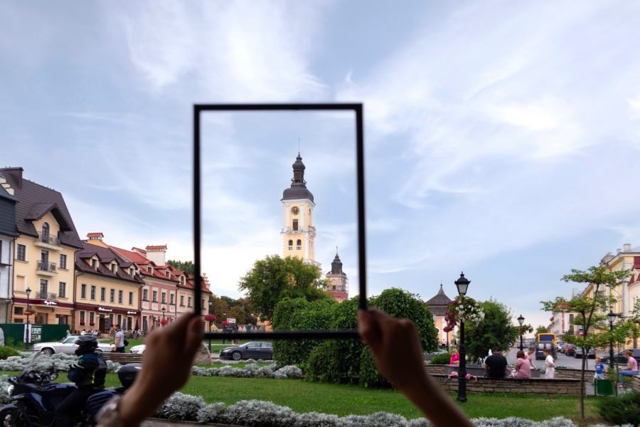 Maximiser la visibilité de votre entreprise grâce à un affichage grand format